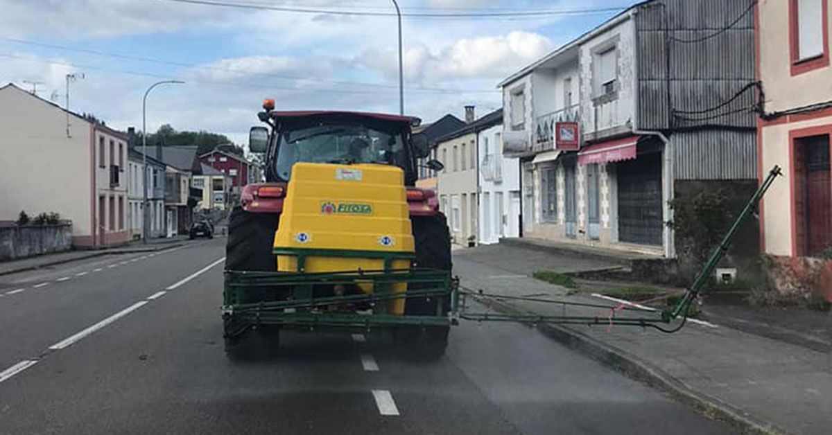 tractor en Paradela