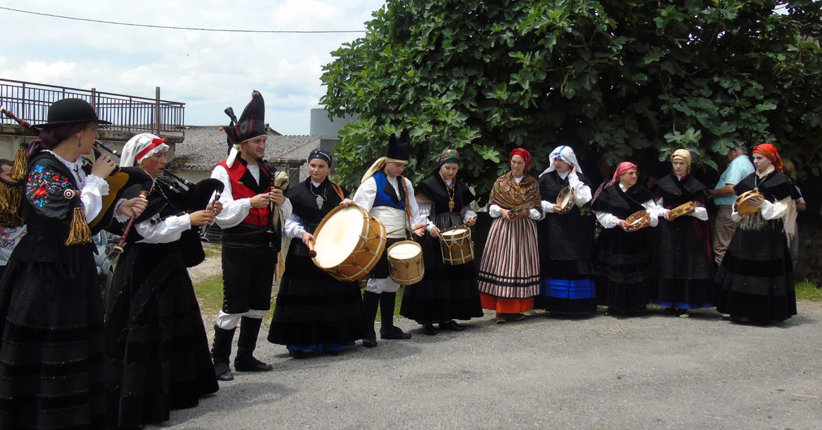 Lengua dereita ponte de neira actuacion musica tradicional