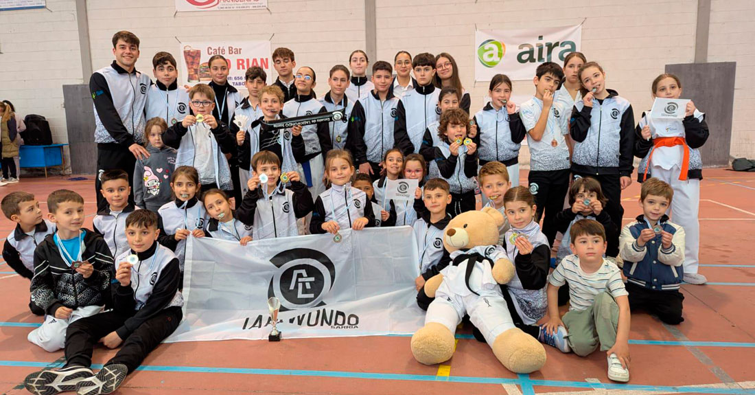 A.C.-Taekwondo-Sarria-brilla-en-el-Campeonato-Escolar-de-Poomsae-2025