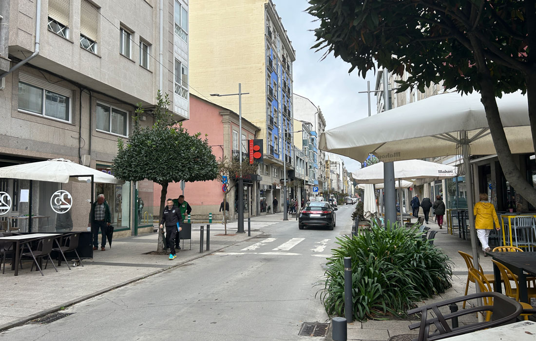 rúa-comercio-Sarria-veciños