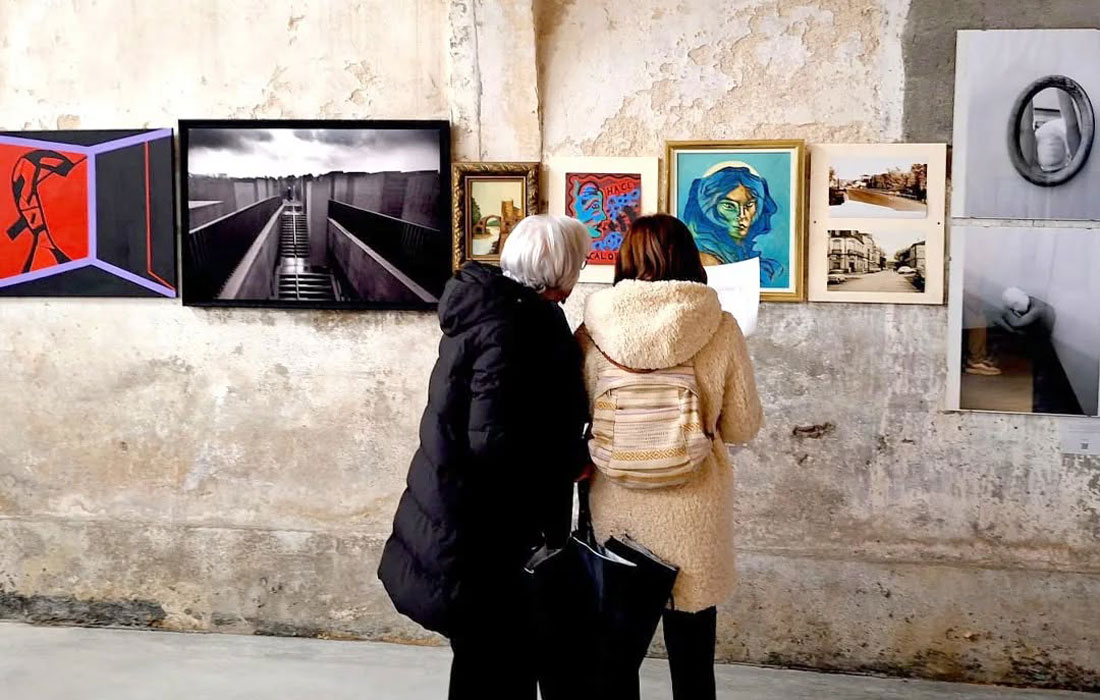 Bis-Barra-exposicion-Huhu-Sarria