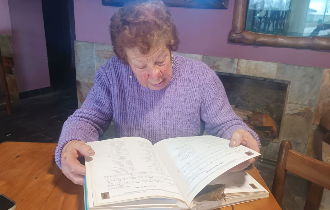 Maruja-Asociación-Cultural-Lóuzara-Xabreira-Samos