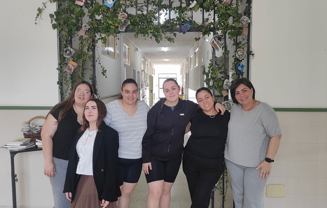 Arco-Literario-IES-Xograr-Afonso-Gómez-de-Sarria-na-residencia-de-maiores