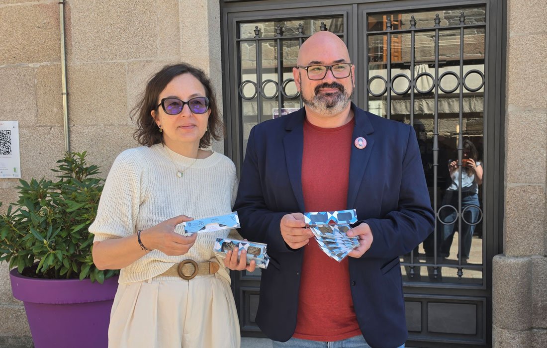 reparto-gafas-de-sol-eclipse-total-Sarria