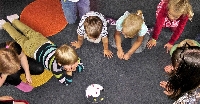 madrugadores nenos xogando