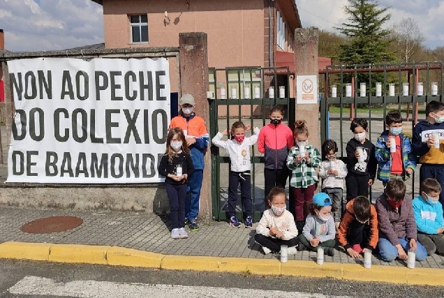 colexio baamonde protesta cirios