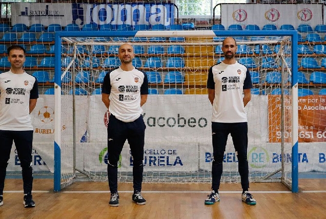 Rafa Merino al cuerpo tecnico de Alberto Riquer