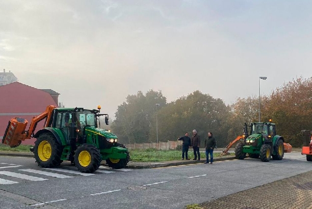 novo tractor aos operativos de limpeza viaria II