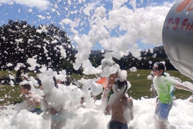 festa nenos espuma