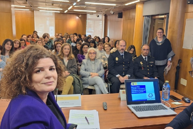 Imaxe da xornada 'Marco xurídico aplicable ás mulleres estranxeiras vítimas de violencia de xénero' na Coruña