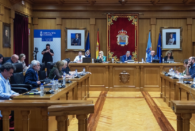 Pleno_deputacion_Ourense_marzo1