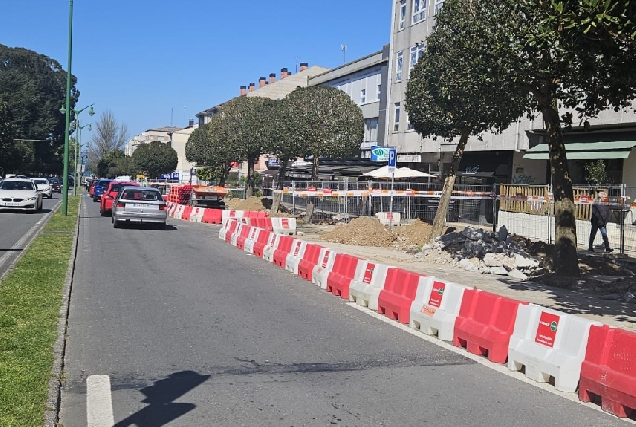 Imaxe das obras na Avenida de Santa Cristina en Oleiros