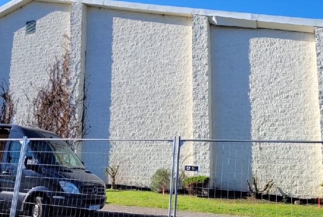 Imaxe do polideportivo de Guísamo