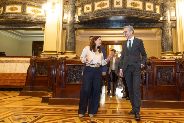 Inés Rey e Arcadi España este xoves na Coruña