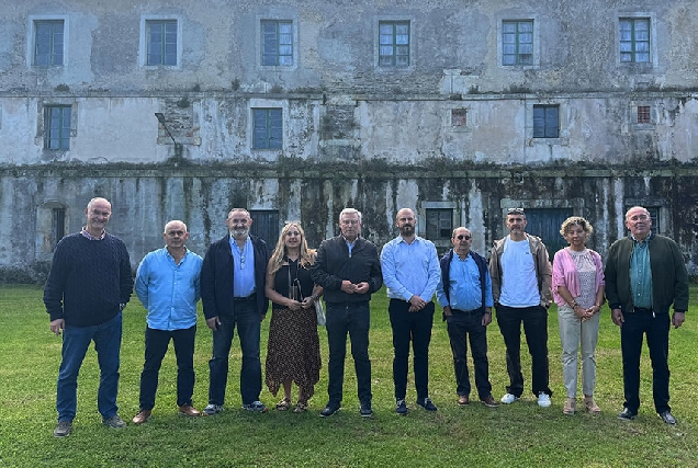 Senadores-PP-Lugo-visita-mosteiro-Lourenzá-con-PP-local-e-Asociación-Patrimonio-Laurentino