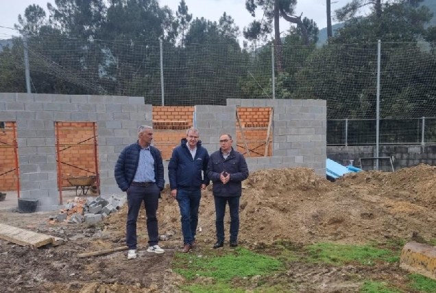 Obras no campo da Queixeira